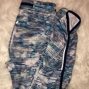 Lululemon Luxtream crop